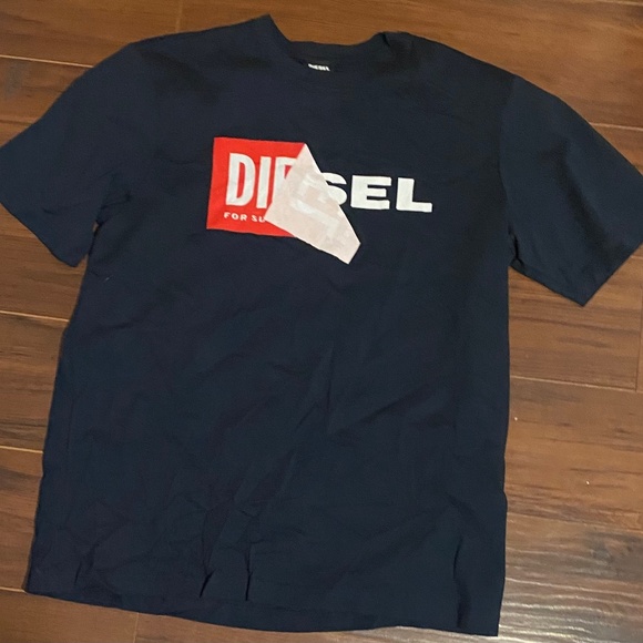 Diesel Men's T-Shirt - Picture 1 of 3